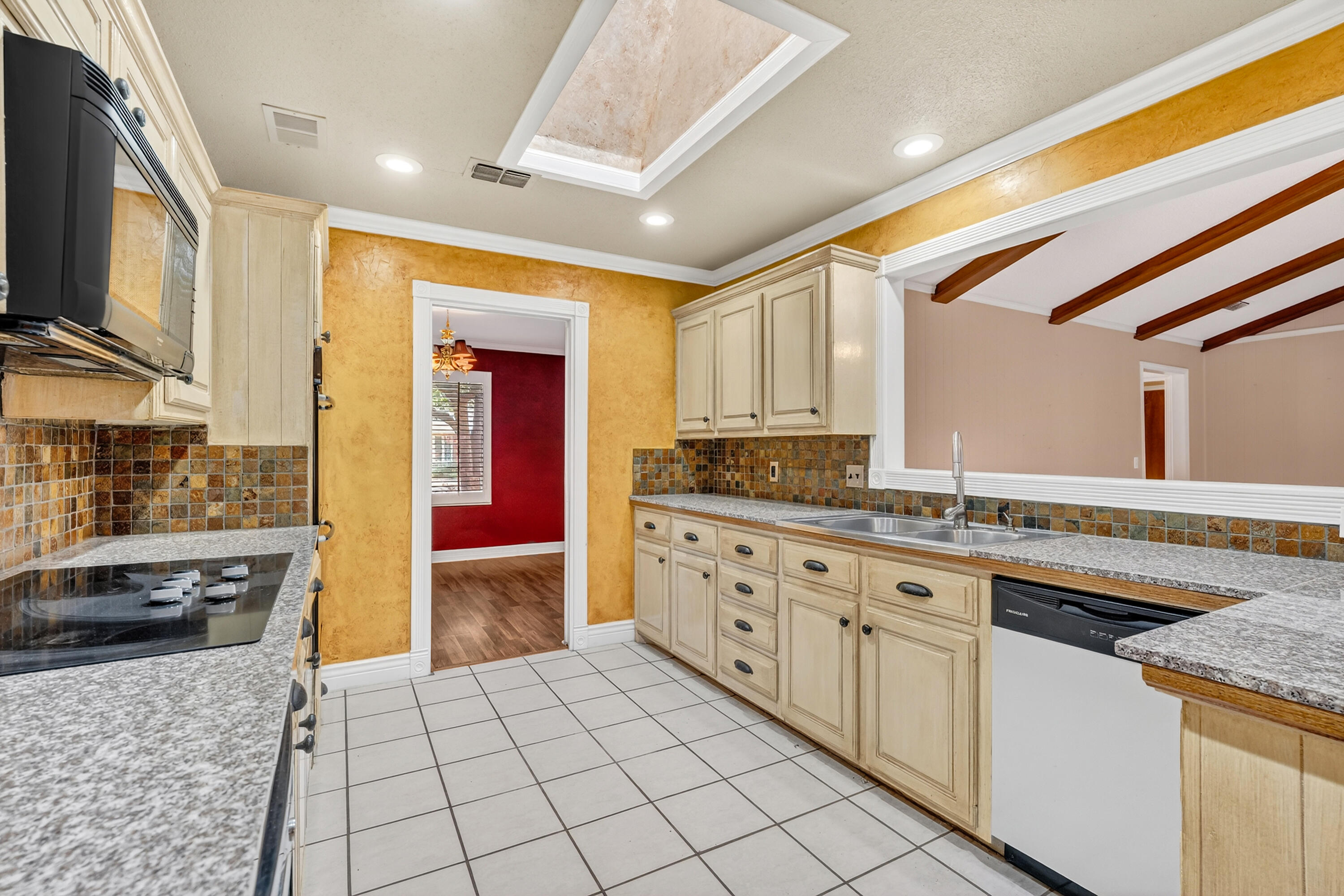 4017 69th Street Lubbock, TX 79413 - Photo 10 of 38 DSC01682