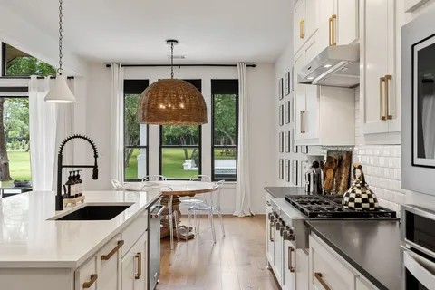 $1,835,000 | 2324 High Lonesome, Leander, TX 78641