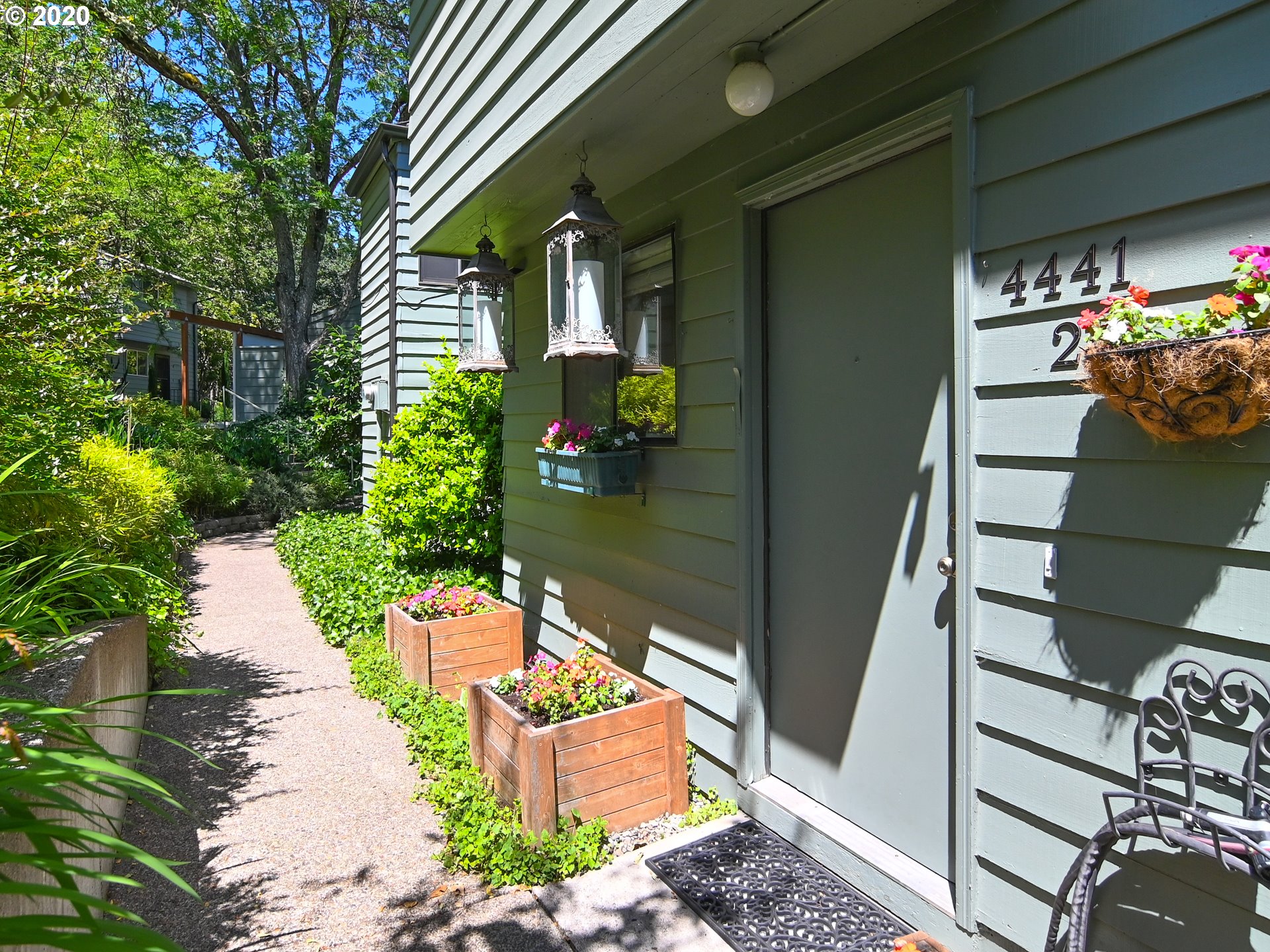 4441 Fox Hollow Road, Unit 2 Eugene, OR 97405 - Photo 1 of 31 Gallery Image 1