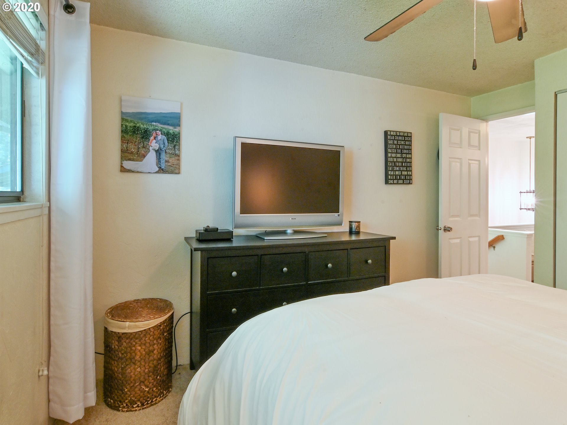 4441 Fox Hollow Road, Unit 2 Eugene, OR 97405 - Photo 13 of 31 Gallery Image 13