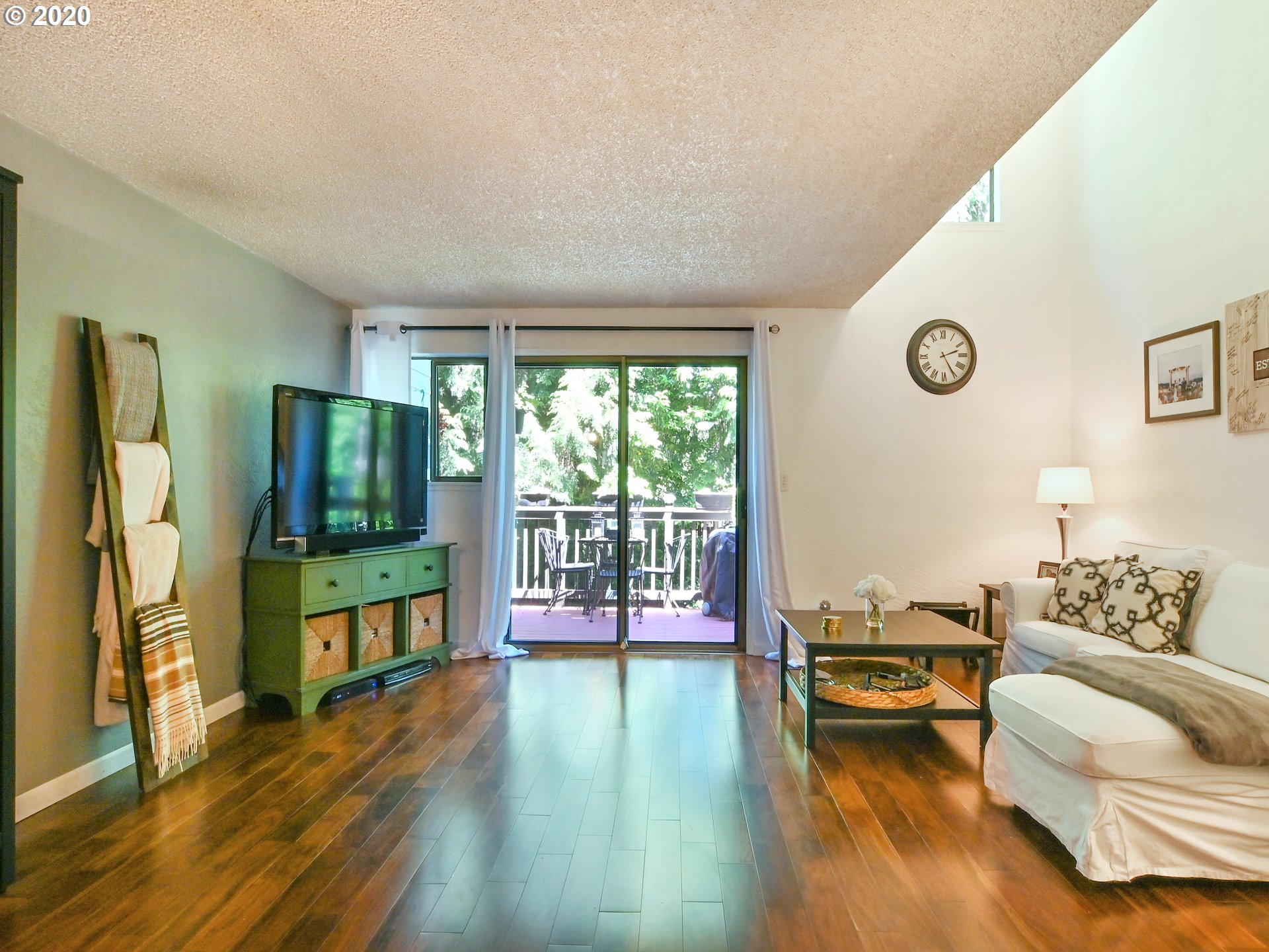 4441 Fox Hollow Road, Unit 2 Eugene, OR 97405 - Photo 6 of 31 Gallery Image 6