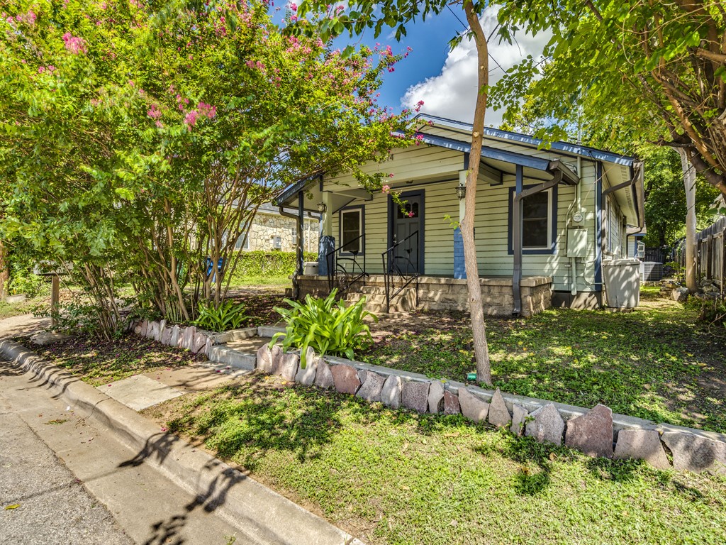 2314 Santa Rosa Street Austin, TX 78702 - Photo 26 of 27 Bungalow-style home featuring a porch
