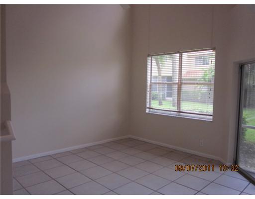 20951 Vía Azalea, Unit 2 Boca Raton, FL 33428 - Photo 4 of 18 Additional Photo