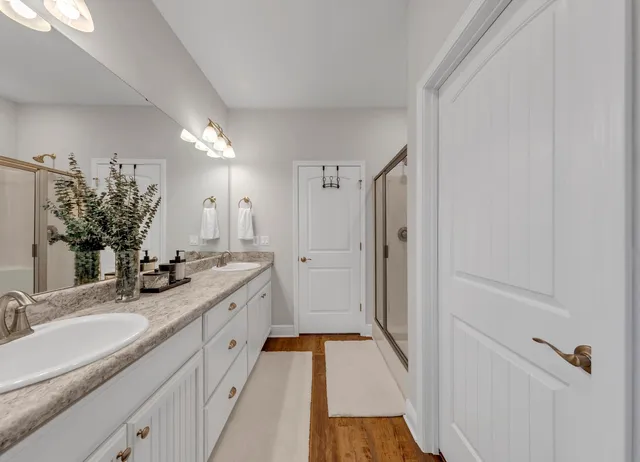 a bathroom with a tub