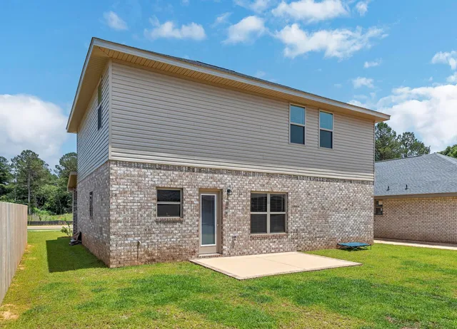 $2,640 | 228 Baycliff Drive, Crestview, FL 32536