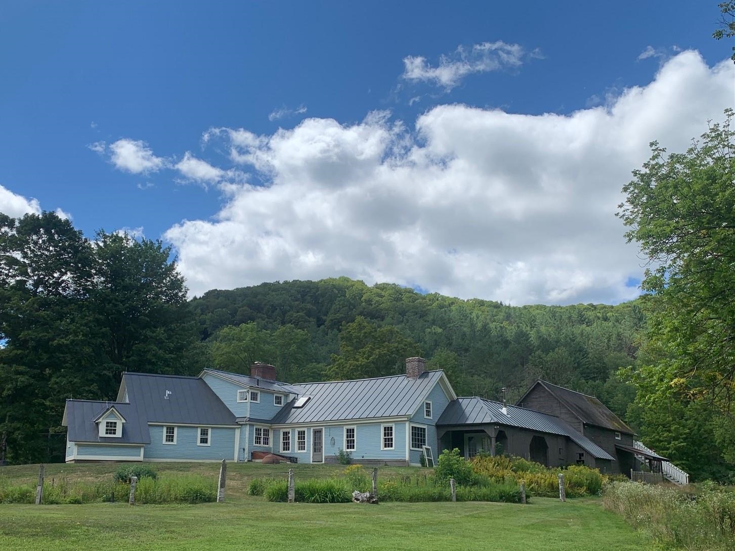738 Stage Road Pomfret, VT 05067 - Photo 3 of 40