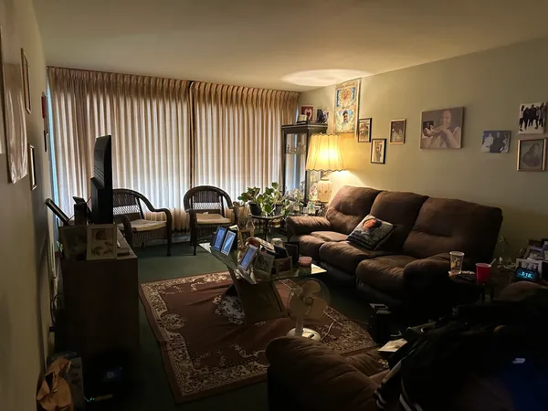 $125,000 | 14221 South Emerald Avenue, Riverdale, IL 60827