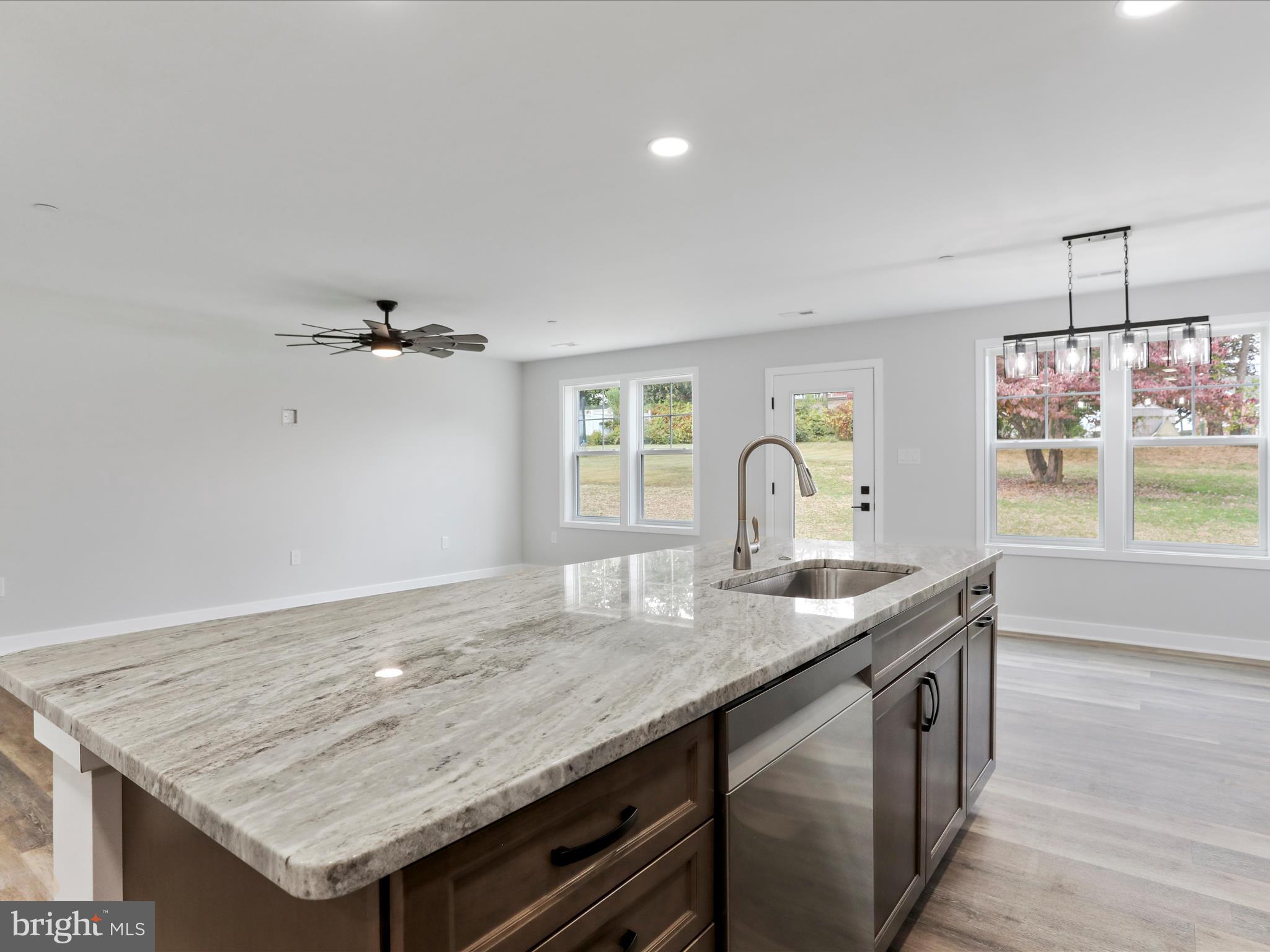 325 Devonshire Road Hagerstown, MD 21740 - Photo 16 of 37