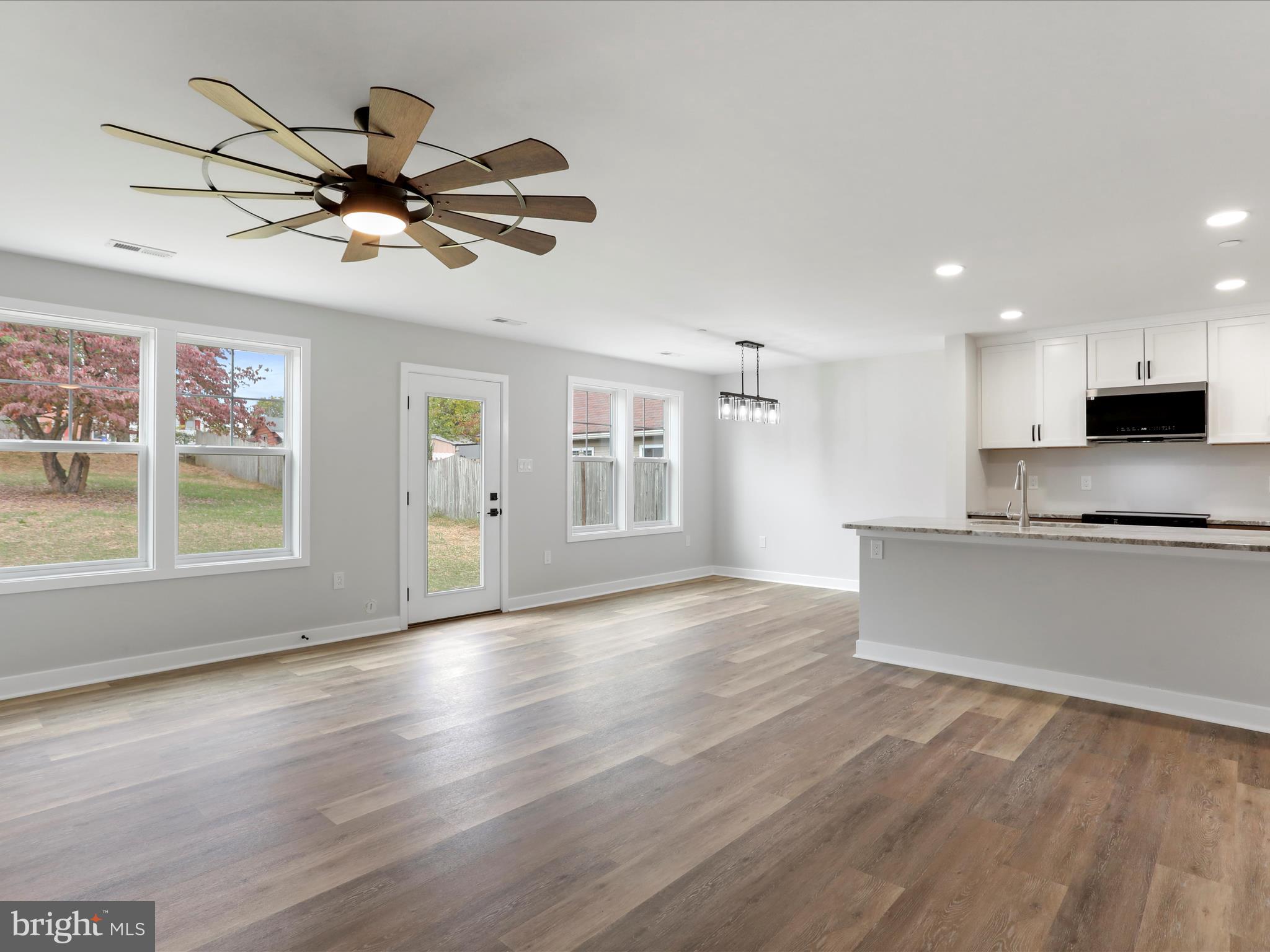 325 Devonshire Road Hagerstown, MD 21740 - Photo 10 of 37