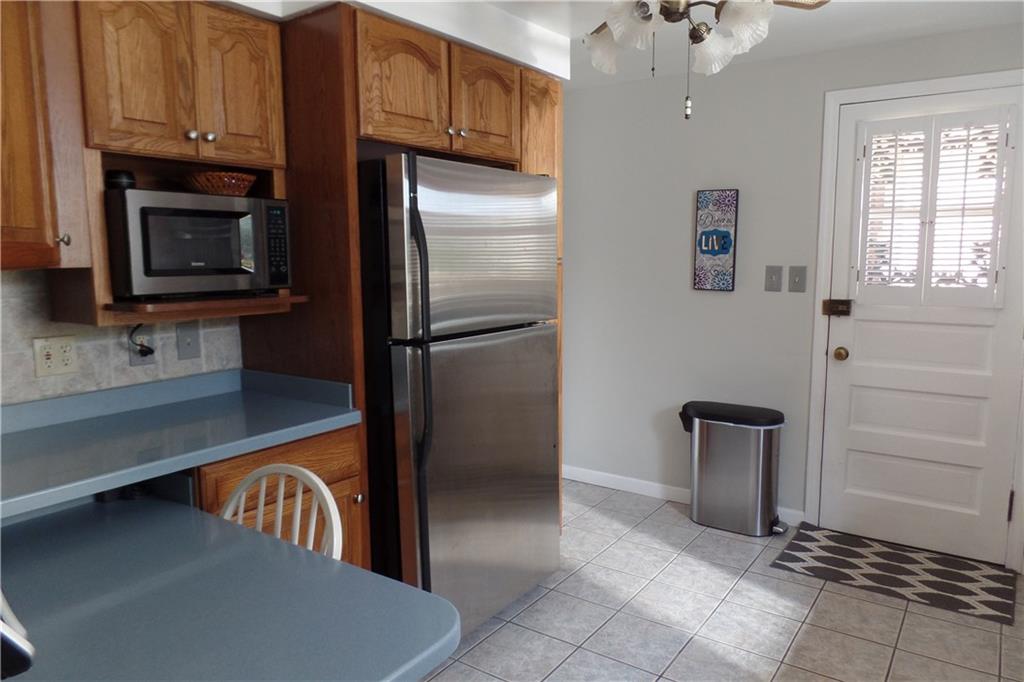 2520 Collins Road Pittsburgh, PA 15235 - Photo 5 of 21 Gallery Image 5