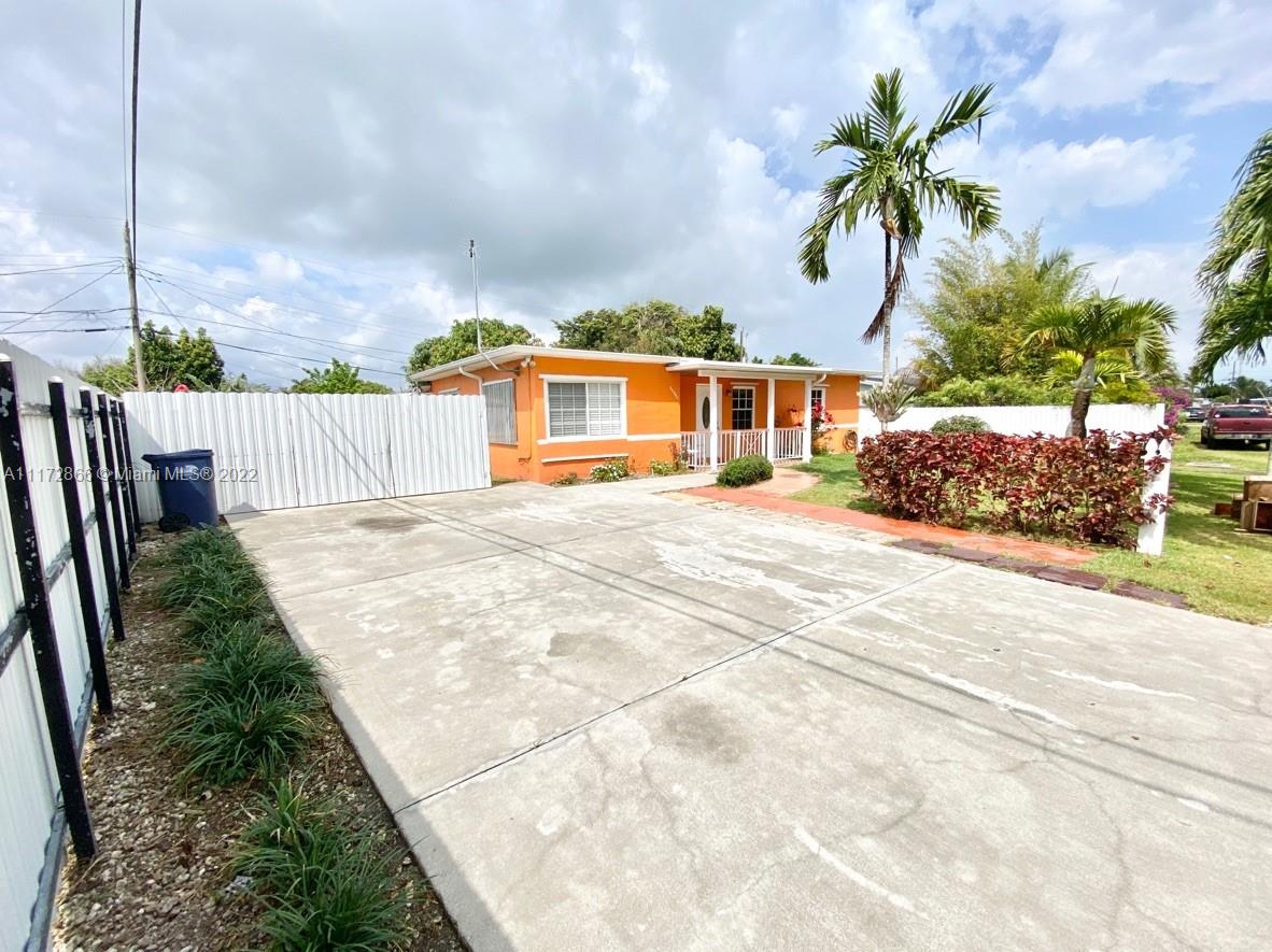 28940 Louisiana Road Homestead, FL 33033 - Photo 1 of 37 Gallery Image 1