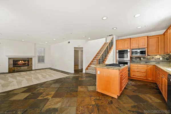 $1,799,000 | 3180 Corte Tradicion, Carlsbad, CA 92009
