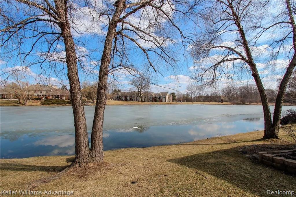 22280 Edgewater Novi, MI 48375 - Photo 19 of 20