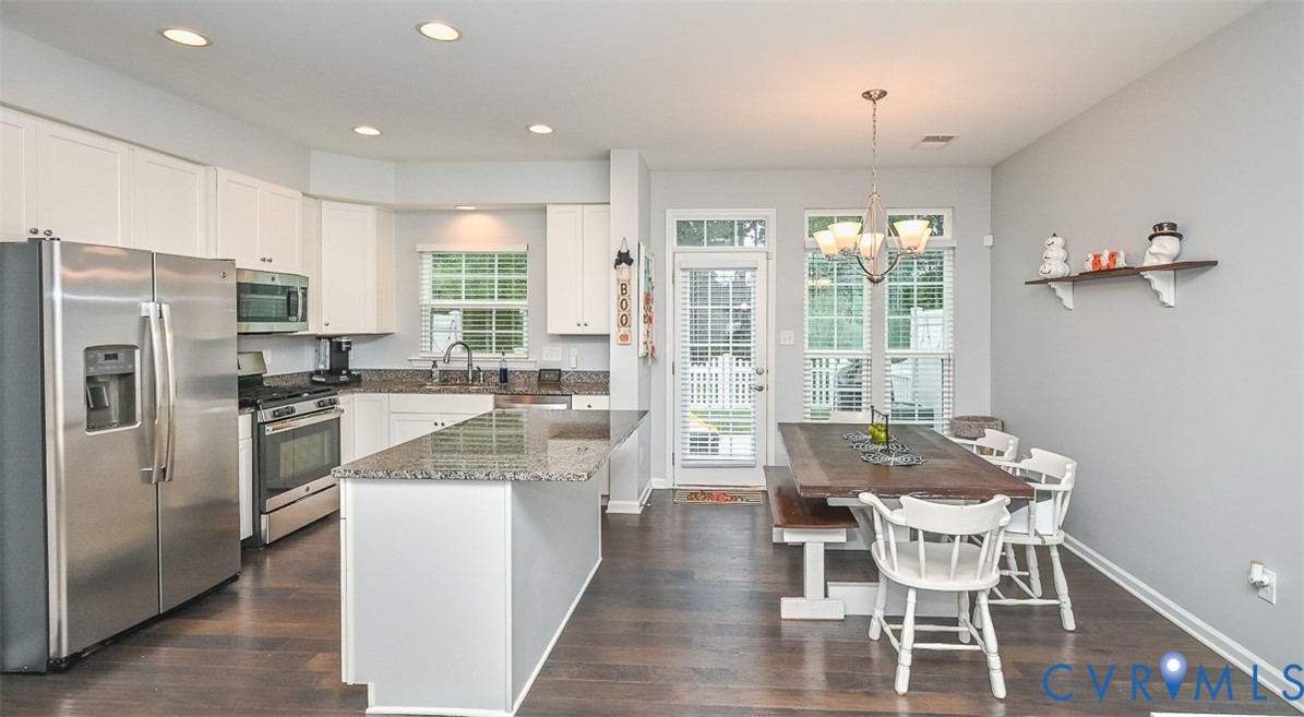8990 Ringview Drive Mechanicsville, VA 23116 - Photo 8 of 39 Kitchen featuring appliances with stainless steel
