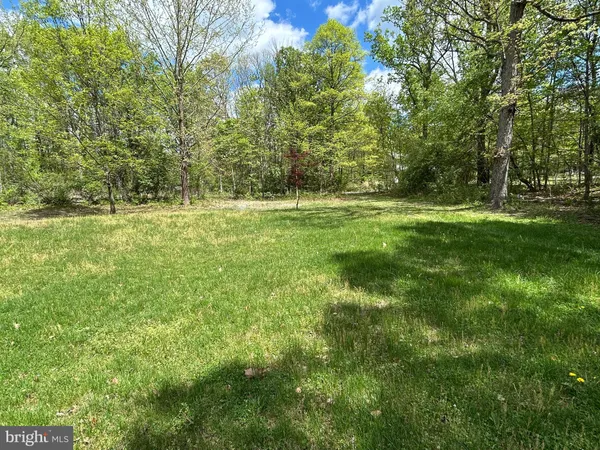 $379,900 | 830 Western Lane, Front Royal, VA 22630