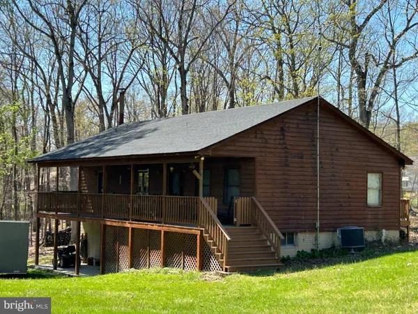 $379,900 | 830 Western Lane, Front Royal, VA 22630