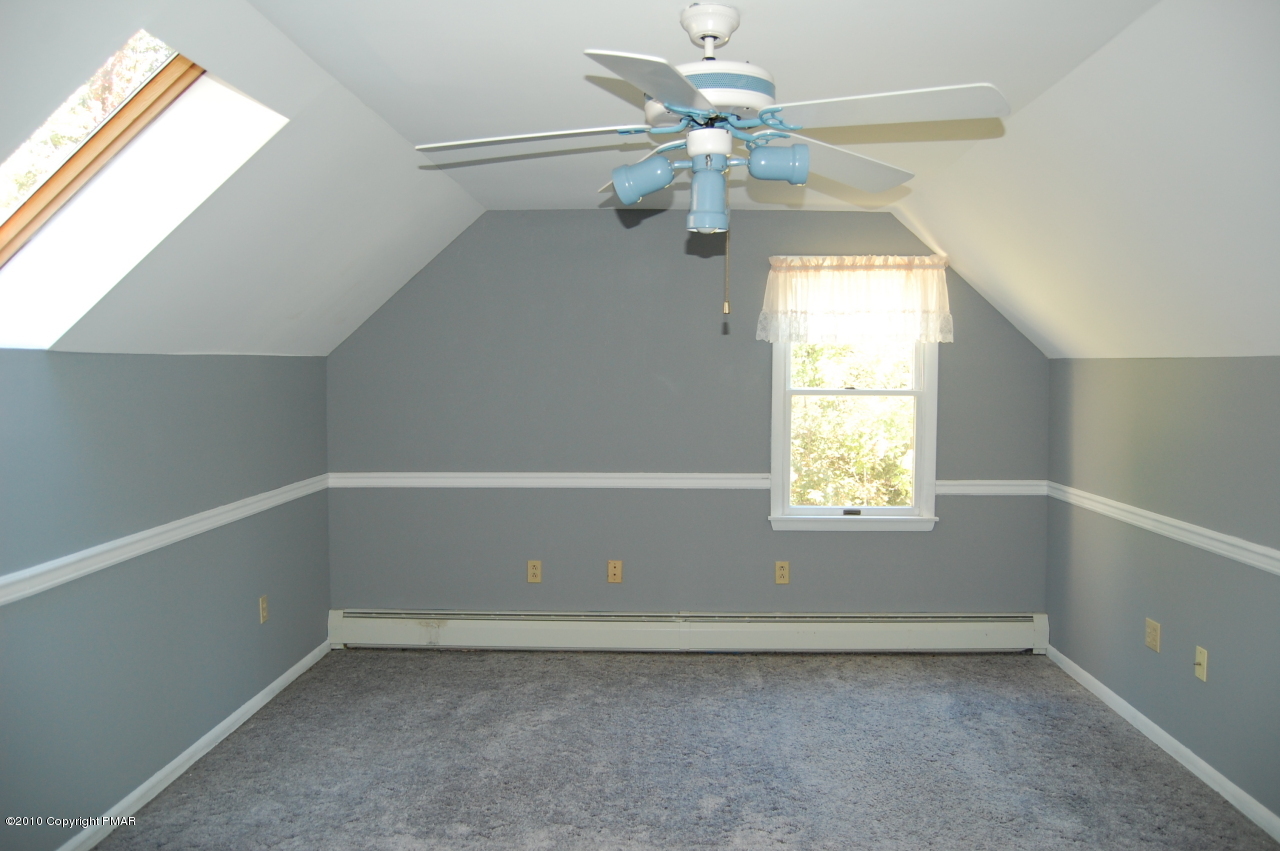 4566 Lower Cherry Valley Road Stroudsburg, PA 18360 - Photo 12 of 12 Bed