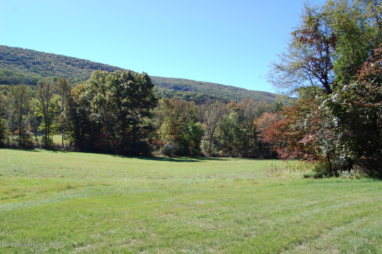 4566 Lower Cherry Valley Road Stroudsburg, PA 18360 - Photo 3 of 12 View