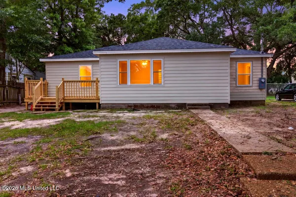 $214,900 | 1662 Hollywood Boulevard, Biloxi, MS 39531