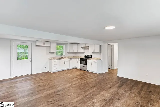 $180,000 | 307 State Rd S-44-90, Union, SC 29379