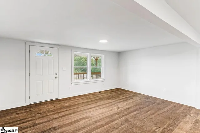 $180,000 | 307 State Rd S-44-90, Union, SC 29379