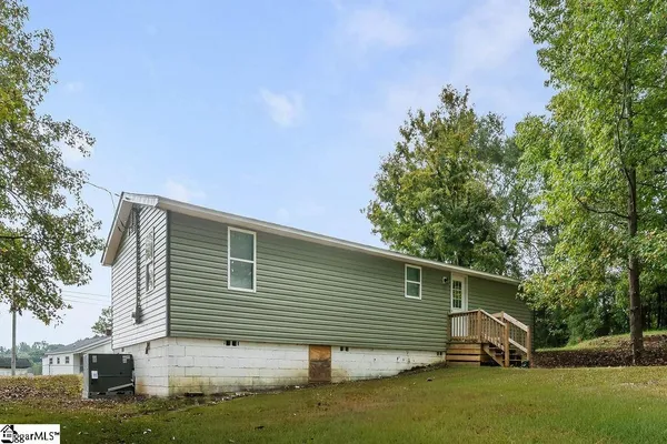 $175,000 | 307 State Rd S-44-90, Union, SC 29379