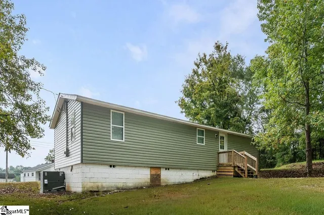 $180,000 | 307 State Rd S-44-90, Union, SC 29379
