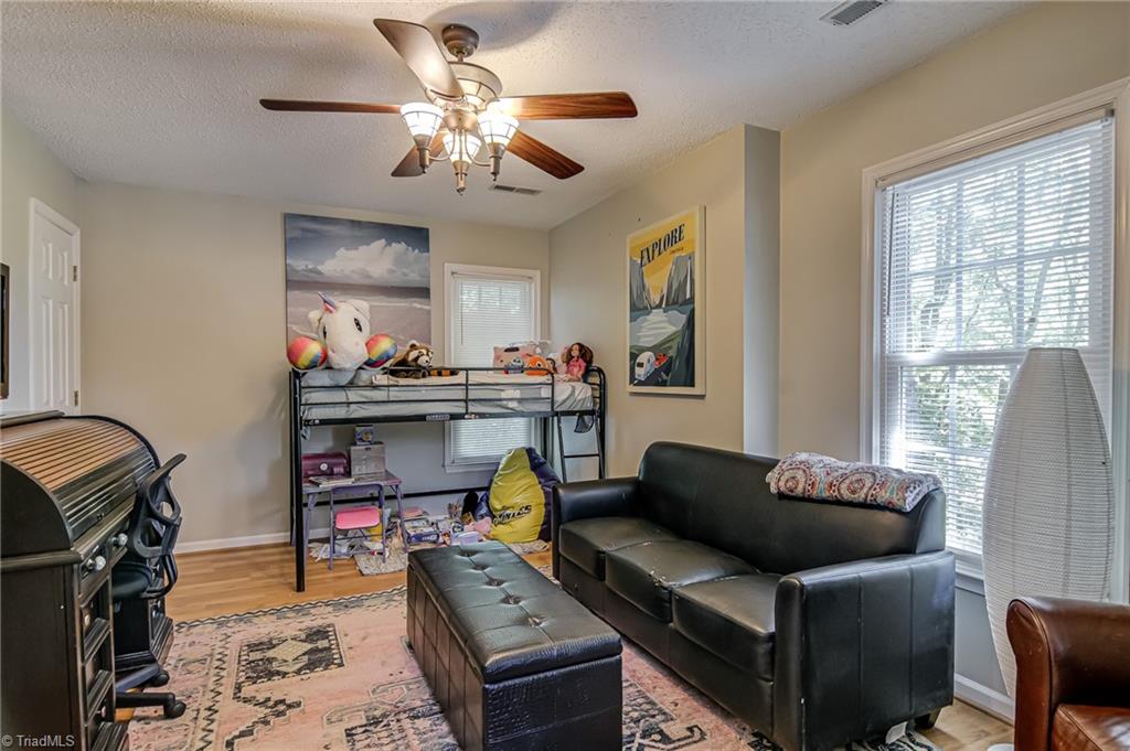 2 Downing Ridge Court Greensboro, NC 27407 - Photo 25 of 31 Gallery Image 25