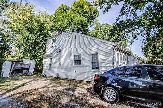 $75,000 | 959 Green Mt Lane, Belleville, IL 62220