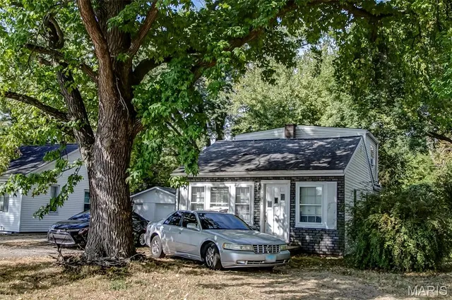 $75,000 | 959 Green Mt Lane, Belleville, IL 62220