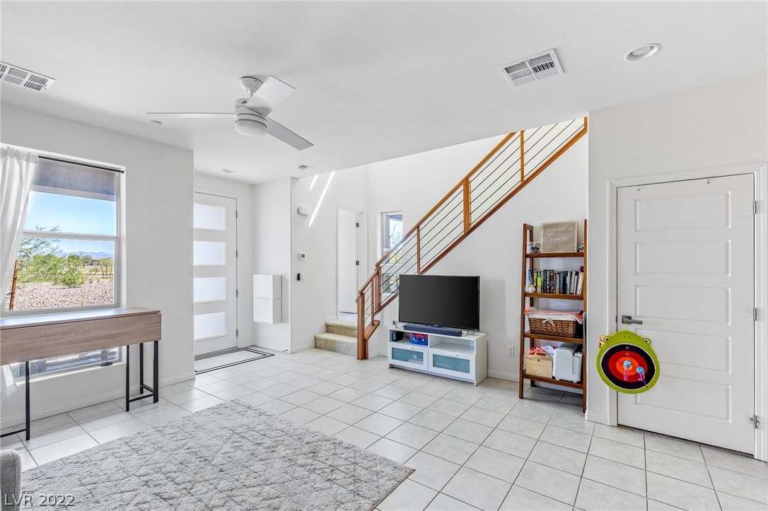 809 East Sunset Road Henderson, NV 89011 - Photo 6 of 33 Gallery Image 6