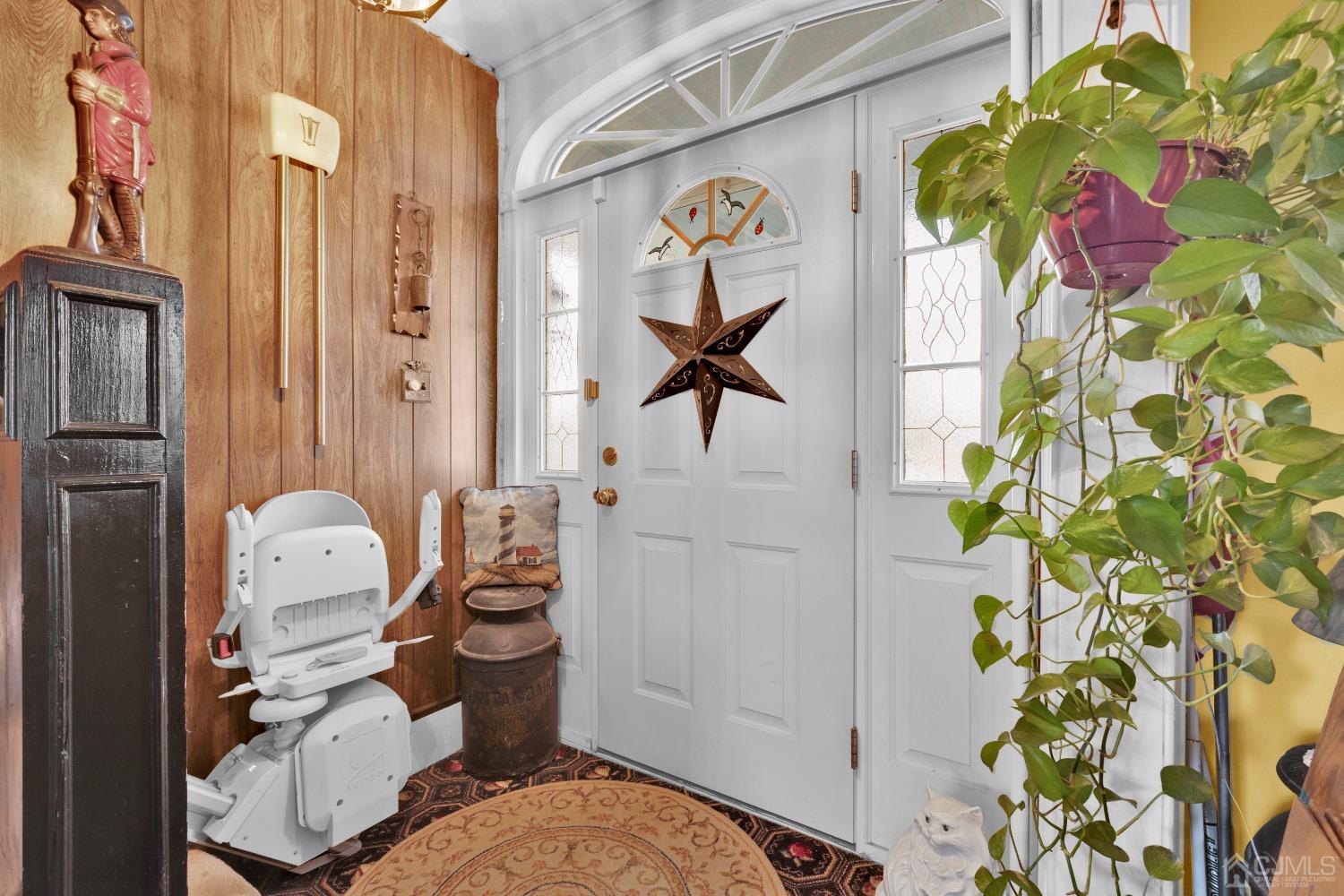 184 Creek Road Keansburg, NJ 07734 - Photo 4 of 29 a bathroom with a toilet and a shower curtain