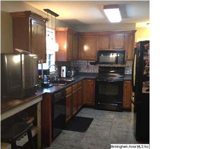 7675 Clayton Road Pinson, AL 35126 - Photo 8 of 31