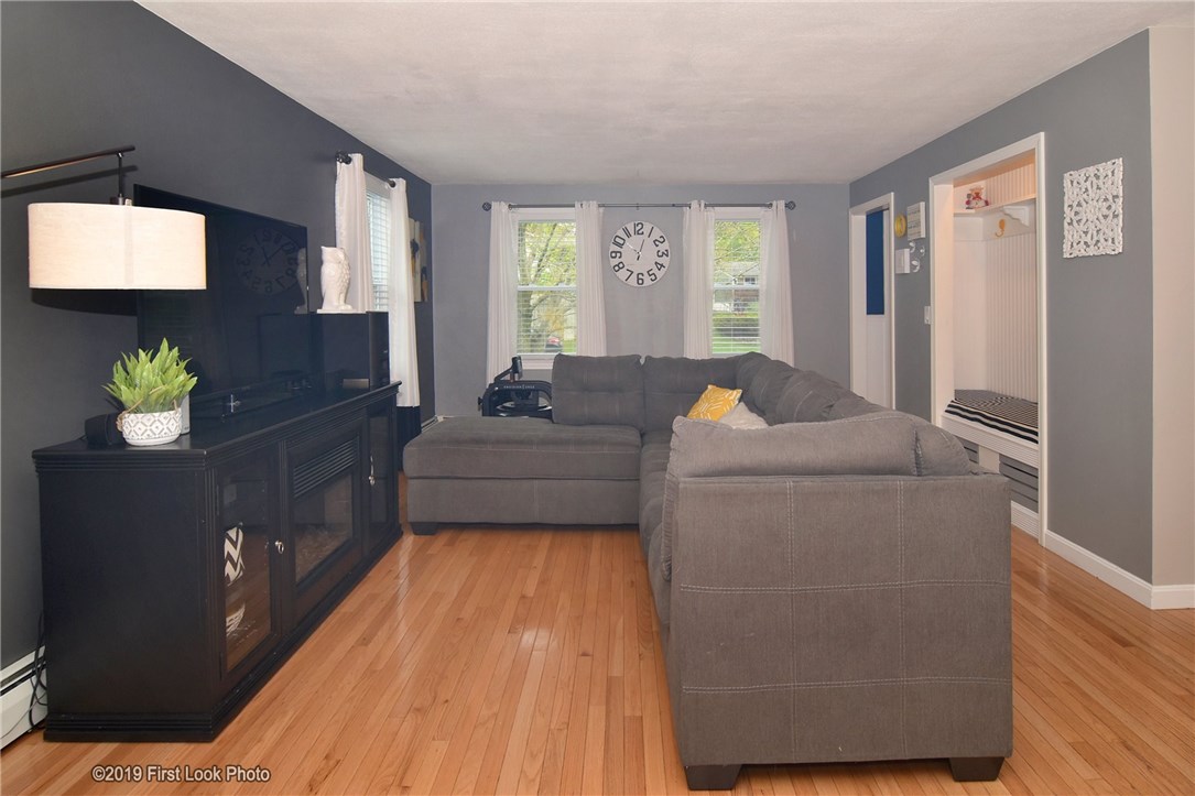 39 Lemis Street Coventry, RI 02816 - Photo 2 of 39