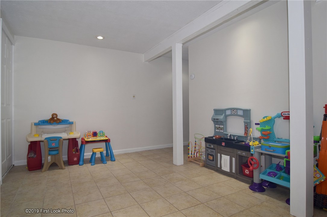 39 Lemis Street Coventry, RI 02816 - Photo 30 of 39