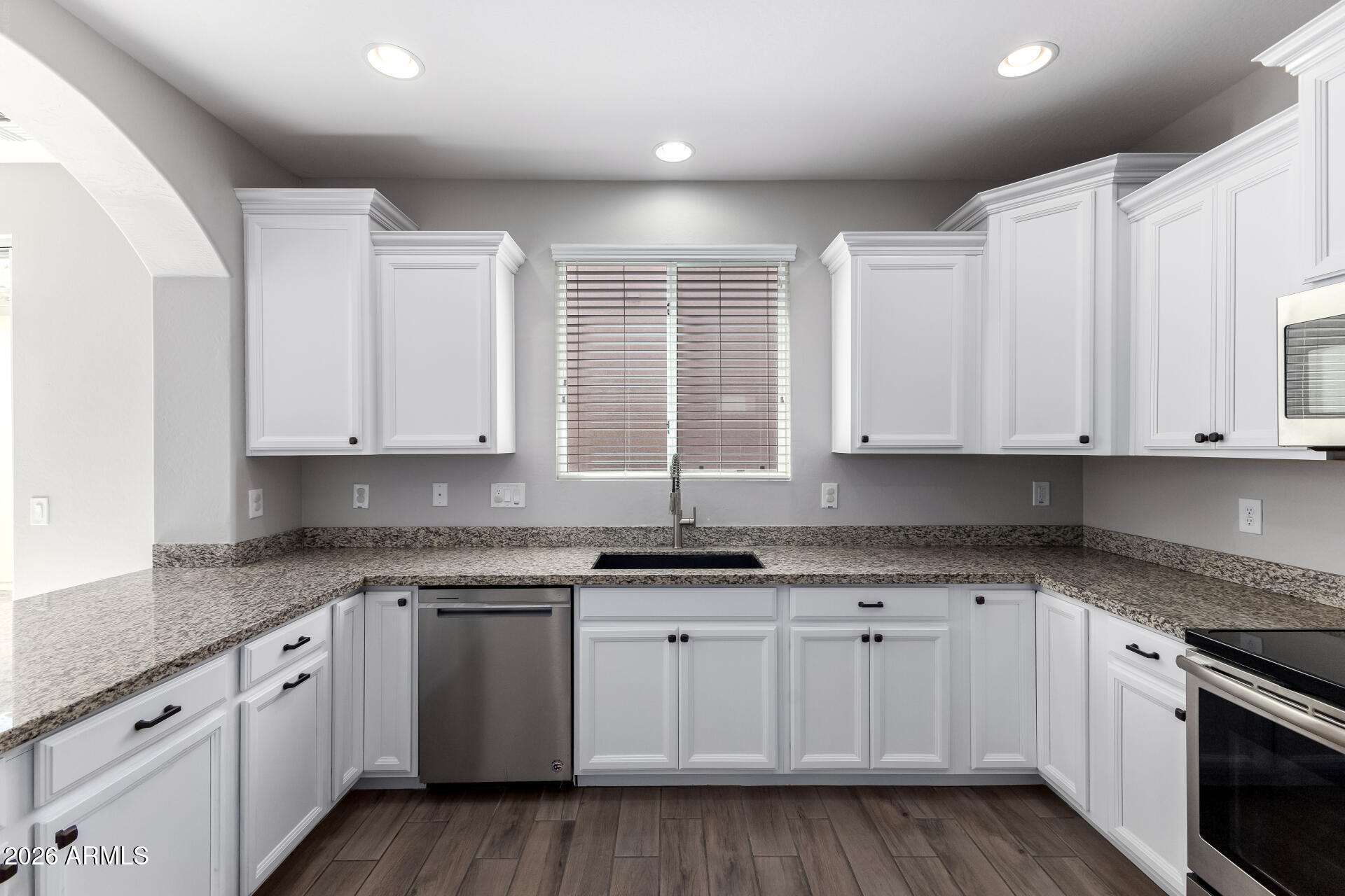 1059 South Reber Avenue Gilbert, AZ 85296 - Photo 6 of 23 15 - Reber