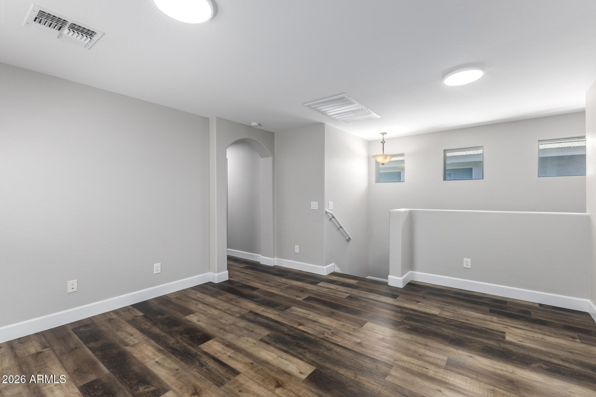 1059 South Reber Avenue Gilbert, AZ 85296 - Photo 7 of 23 35 - Reber