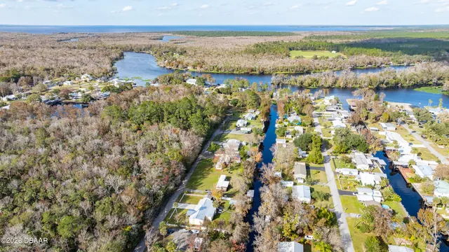 $2,500 | 56320 Cherry Tree Road, Astor, FL 32102