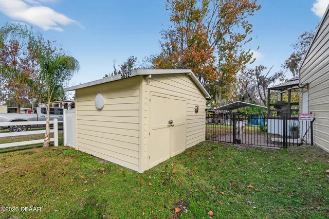 $2,500 | 56320 Cherry Tree Road, Astor, FL 32102