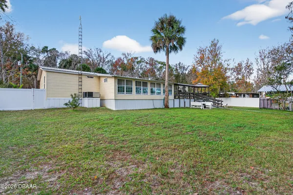 $2,500 | 56320 Cherry Tree Road, Astor, FL 32102