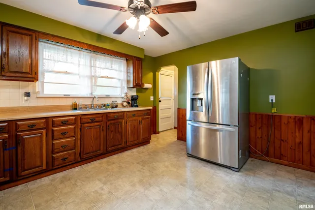 $209,000 | 2030 North Boyd Avenue, Peoria, IL 61604