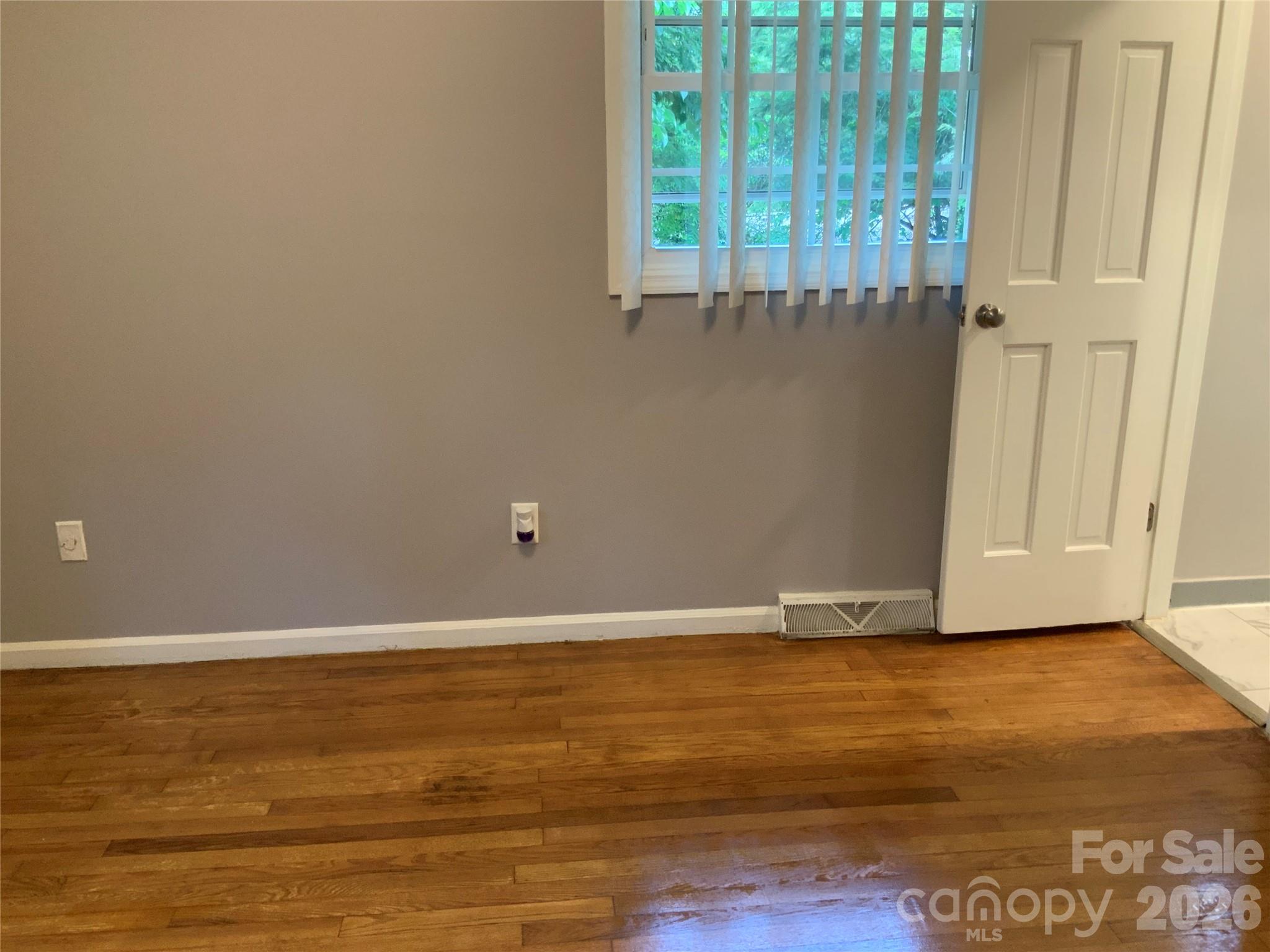 44 Rathfarnham Road Asheville, NC 28803 - Photo 25 of 38
