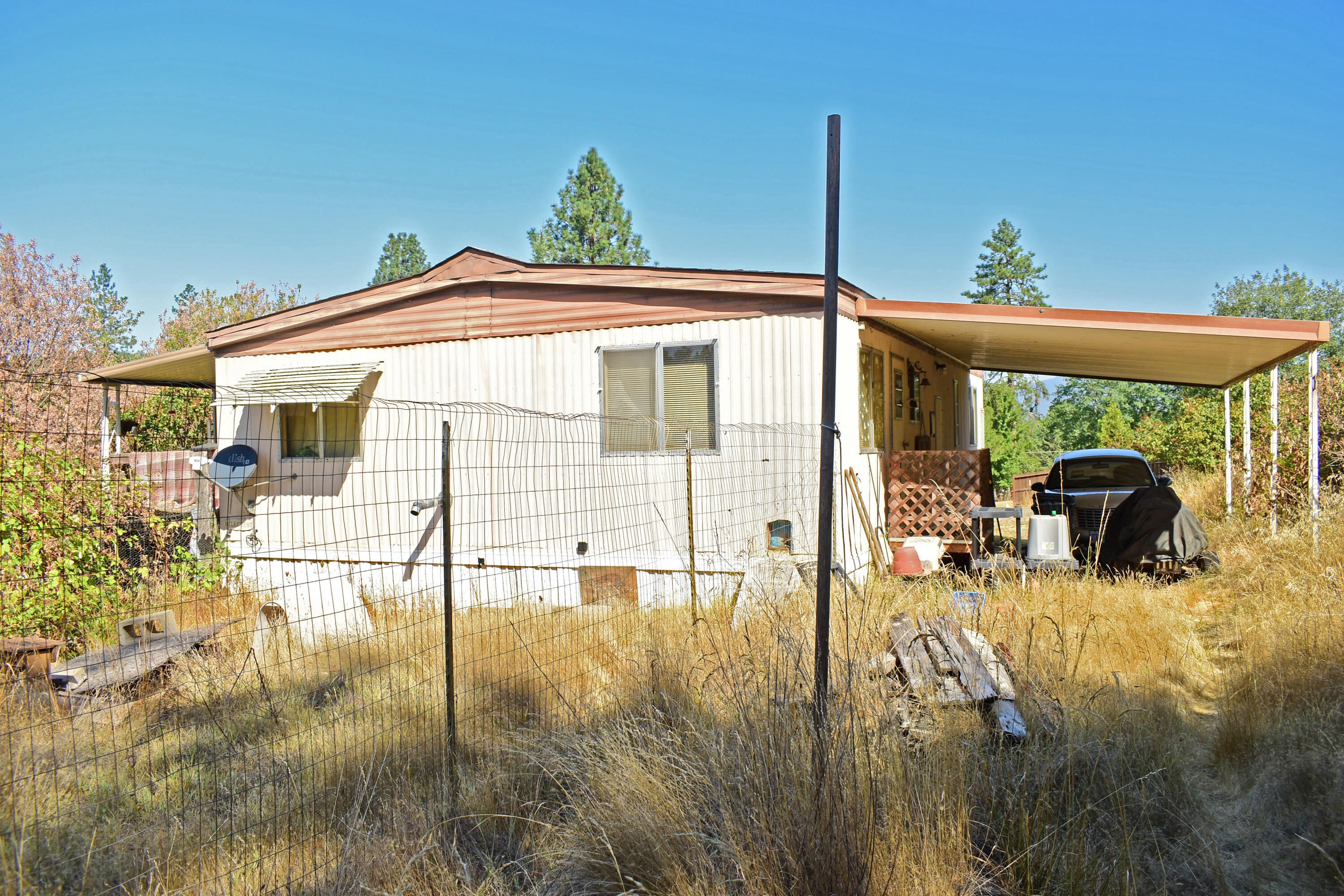 229 Walker Road Grants Pass, OR 97527 - Photo 18 of 32 DSC_0086