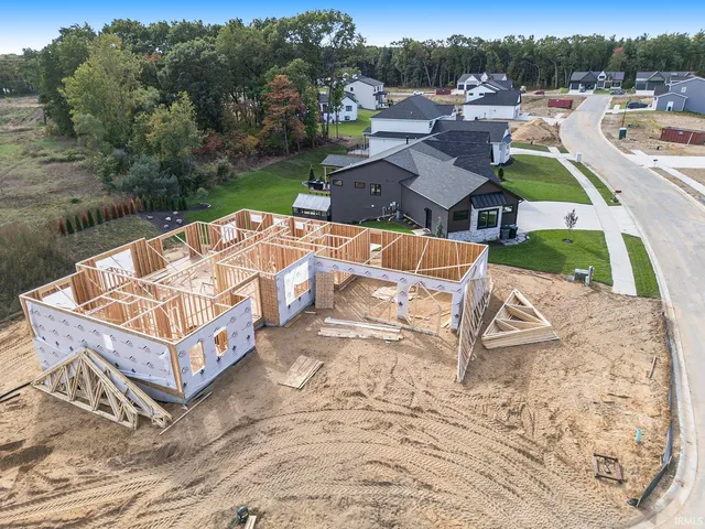 $639,000 | 11098 Calle Jules Court, Osceola, IN 46561