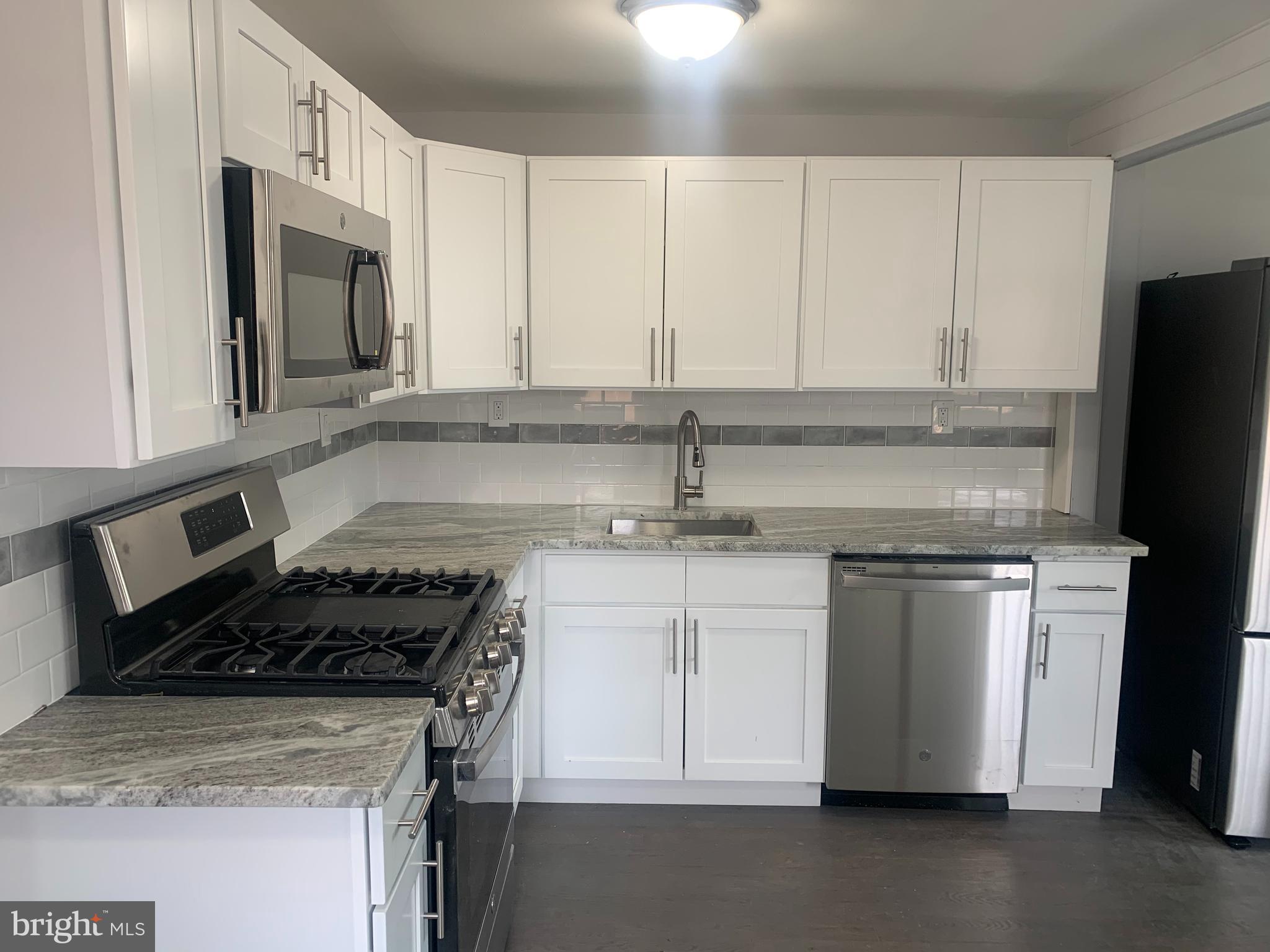 604 Warwick Road Magnolia, NJ 08049 - Photo 4 of 51 Gallery Image 4