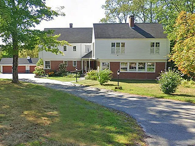 $465,000 | 15 Bristol Road, Unit 1, Damariscotta, ME 04543