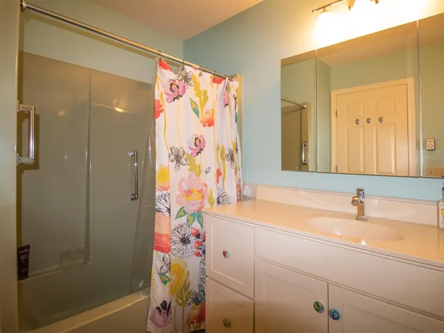 $465,000 | 15 Bristol Road, Unit 1, Damariscotta, ME 04543