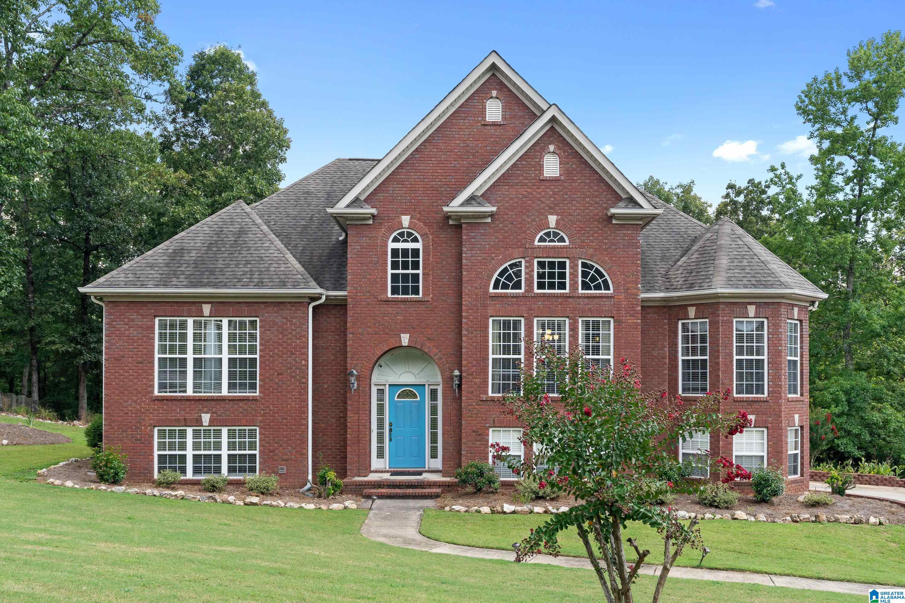 216 Timber Ridge Circle Alabaster, AL 35007 - Photo 2 of 36