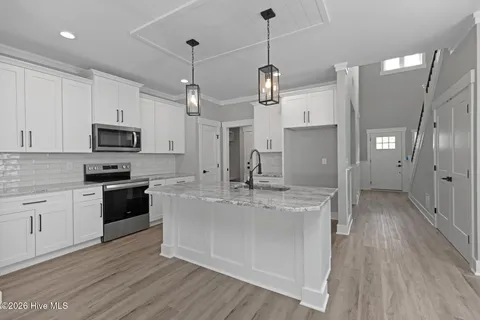 $429,000 | 410 Summit Street, Aberdeen, NC 28315