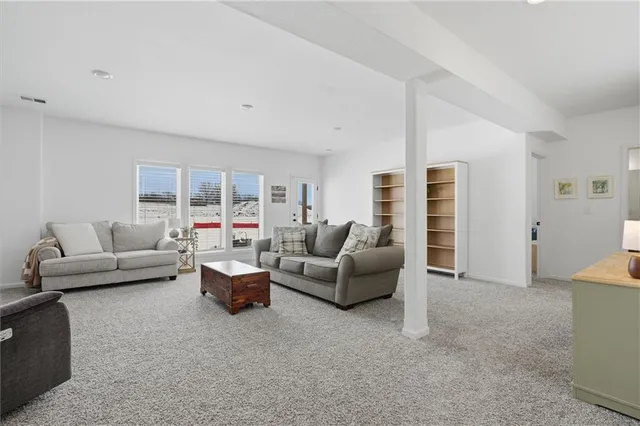 $465,000 | 1709 Cottonwood Creek Avenue, Kearney, MO 64060